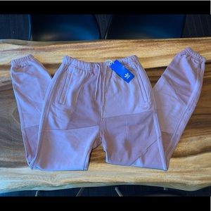 BNWT ⭐️ RARE⭐️ XS Adidas Daniëlle Cathari Joggers